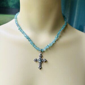 VTG Blue Topaz‎ Crystal Chip Necklace With Sterling Silver 925 Cross 15" L